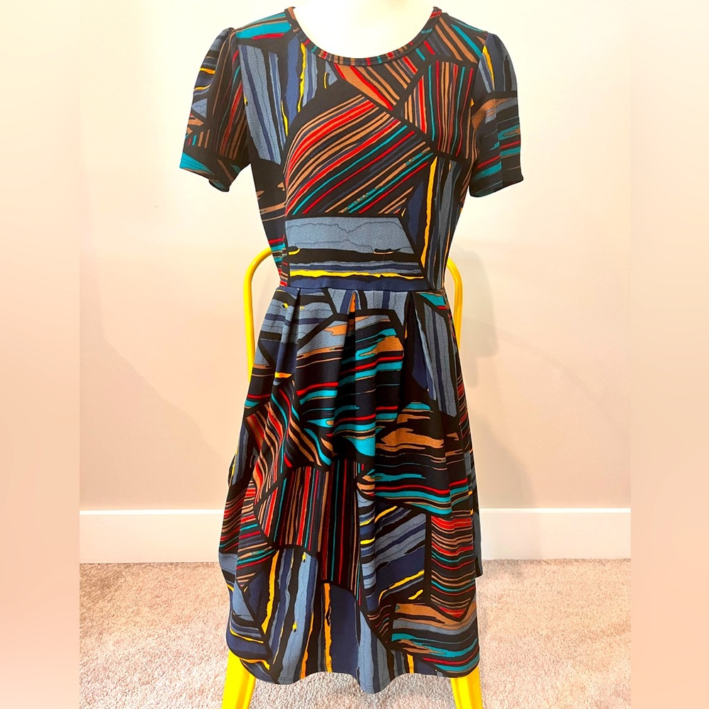 LuLaRoe (LLR) Stained Glass Amelia Dress. Size XL.
